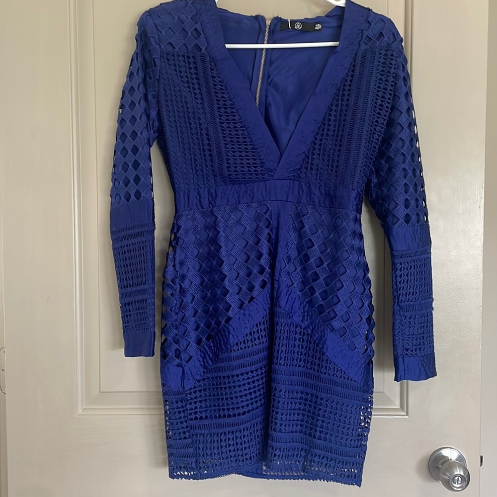 Lace plunge bodycon